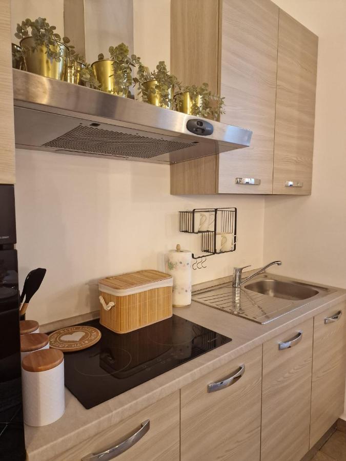 Appartement Regina Milano In Porta Romana 2 - Sky Tv, Wifi E Breakfast Box Extérieur photo