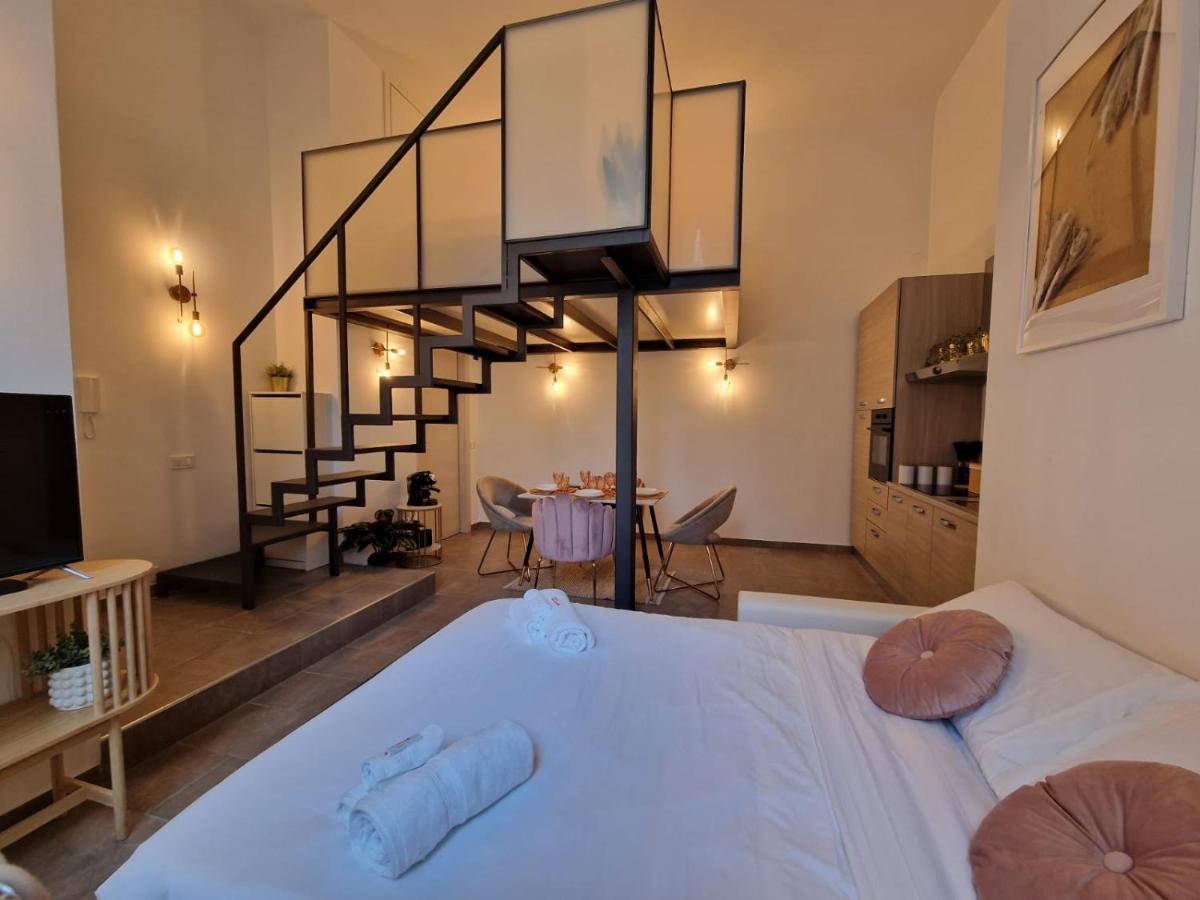 Appartement Regina Milano In Porta Romana 2 - Sky Tv, Wifi E Breakfast Box Extérieur photo