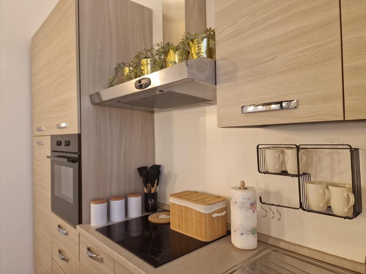 Appartement Regina Milano In Porta Romana 2 - Sky Tv, Wifi E Breakfast Box Extérieur photo