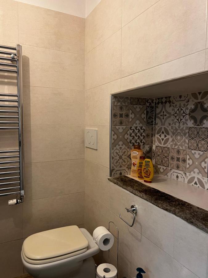 Appartement Regina Milano In Porta Romana 2 - Sky Tv, Wifi E Breakfast Box Extérieur photo