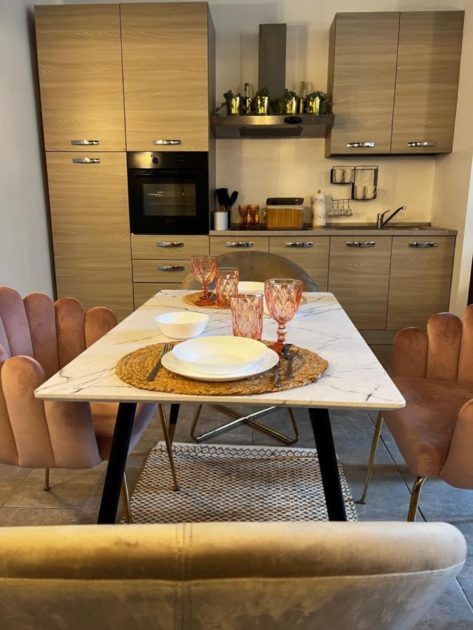 Appartement Regina Milano In Porta Romana 2 - Sky Tv, Wifi E Breakfast Box Extérieur photo